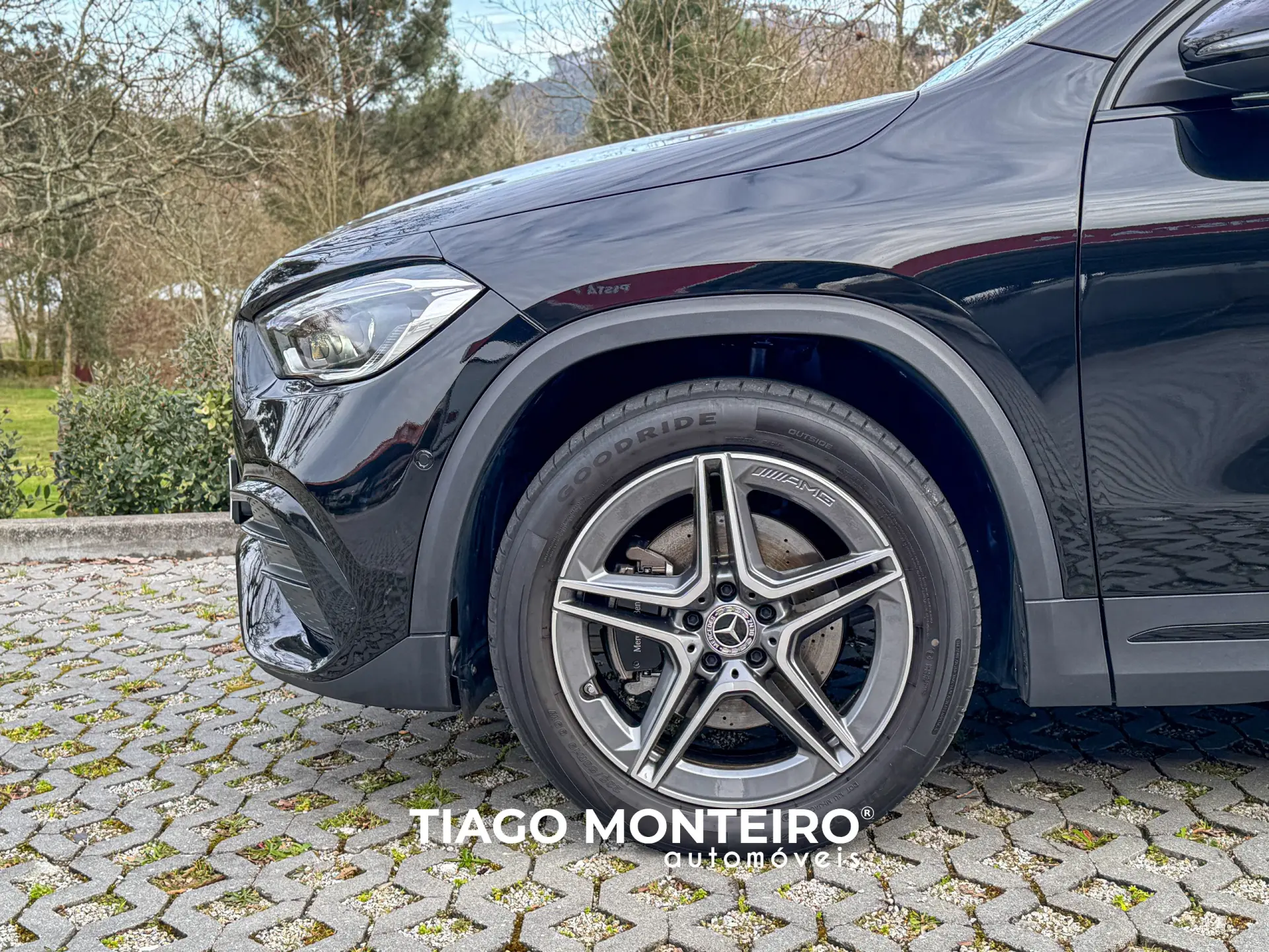 Mercedes-Benz GLA 250 e AMG Line 9