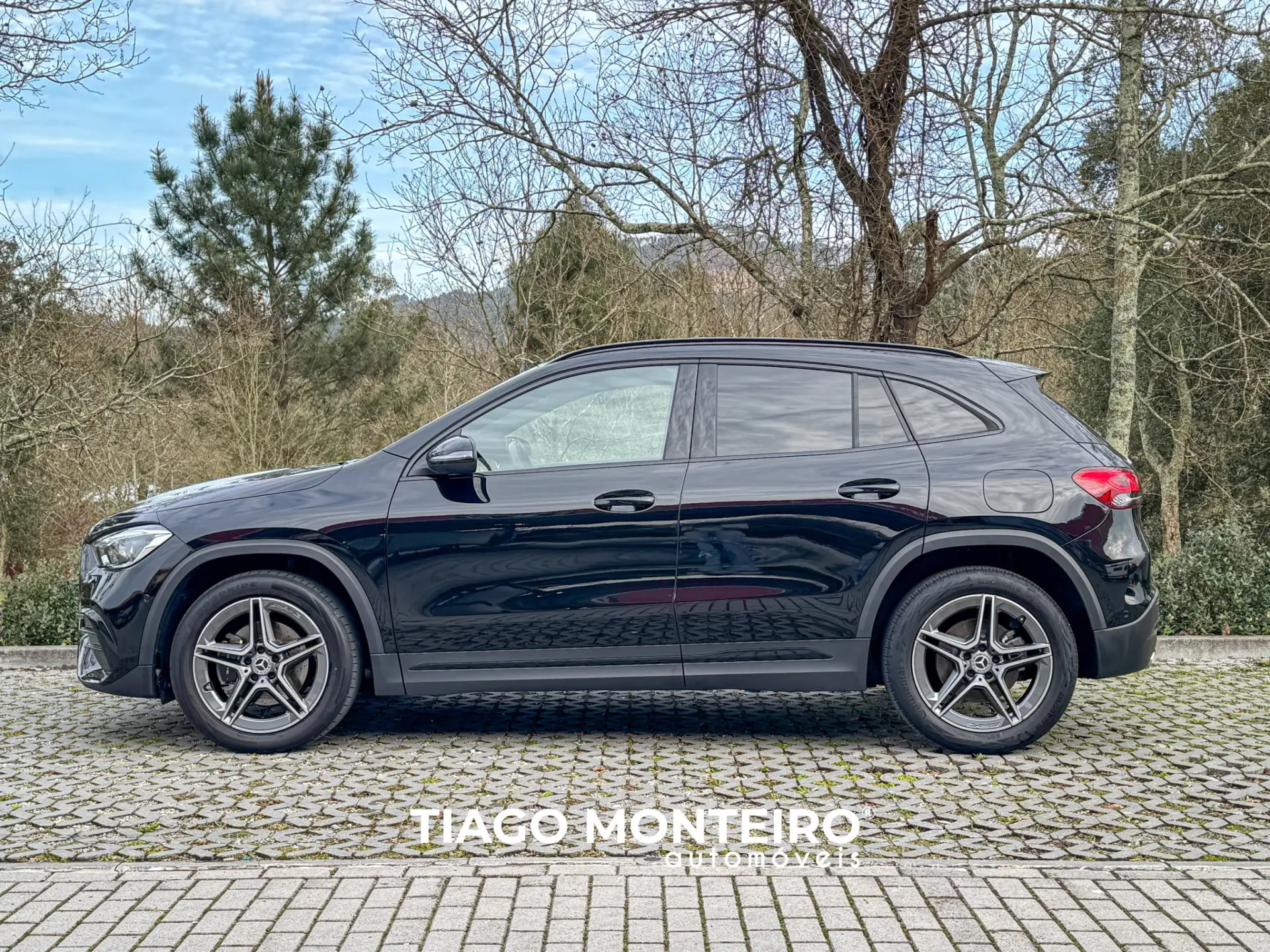 Mercedes-Benz GLA 250 e AMG Line 8