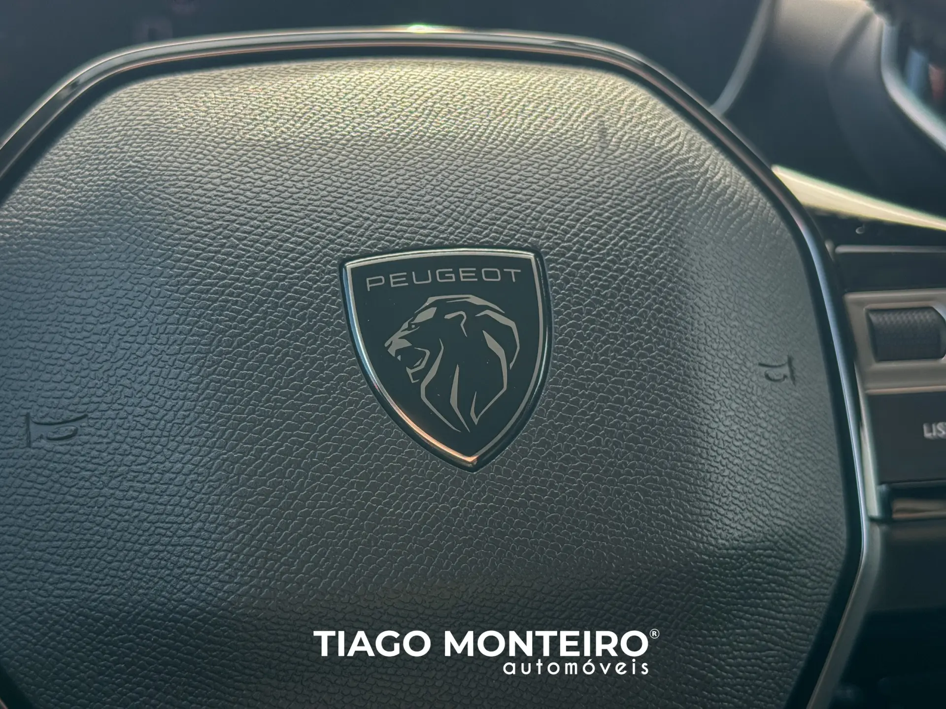 Peugeot 208 1.2 PureTech Allure 32