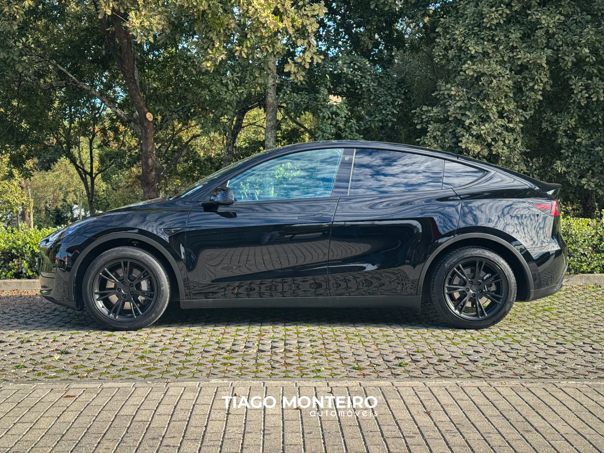Tesla Model Y Tração Traseira 3