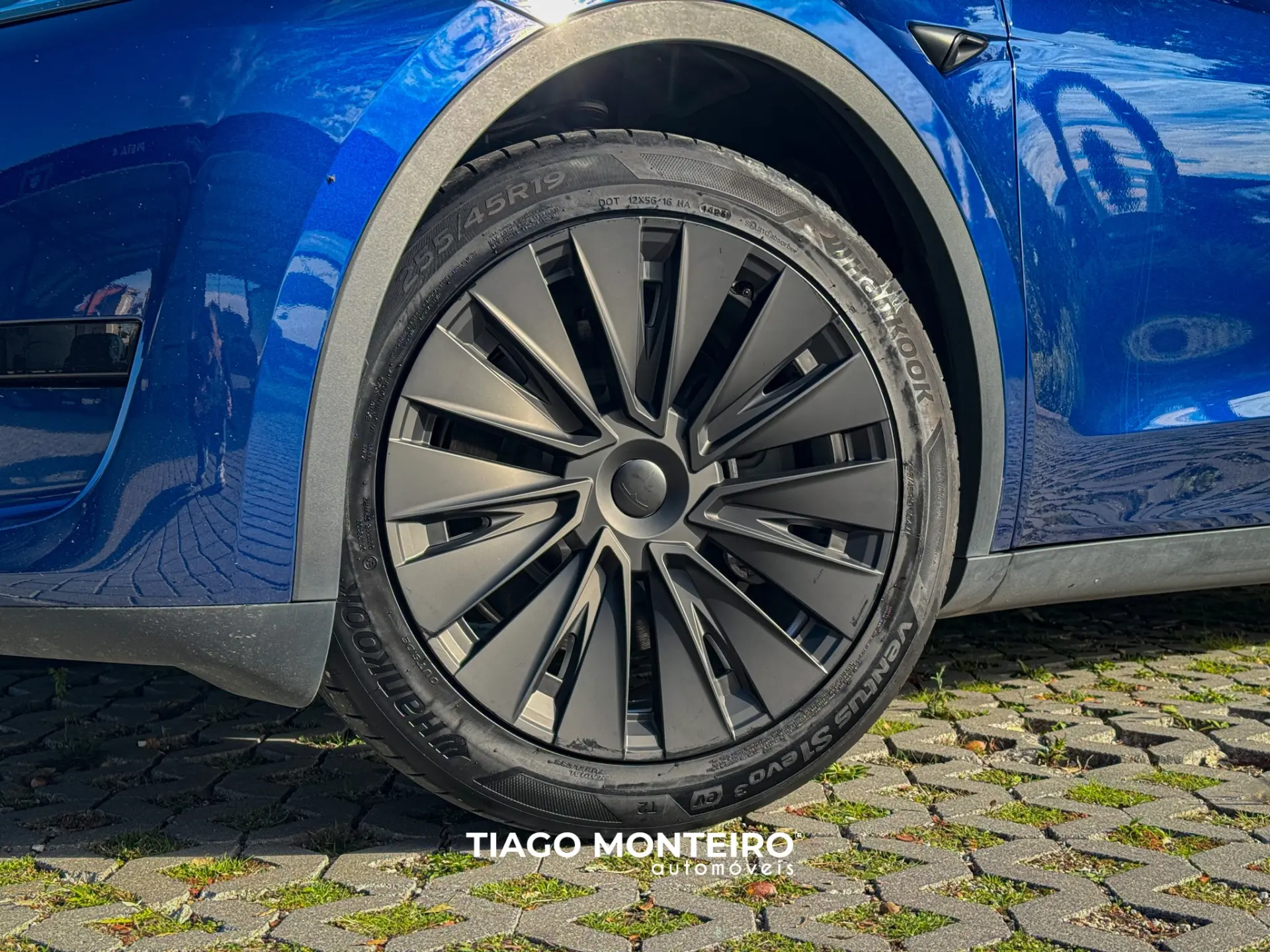 Tesla Model Y Tração Traseira 13