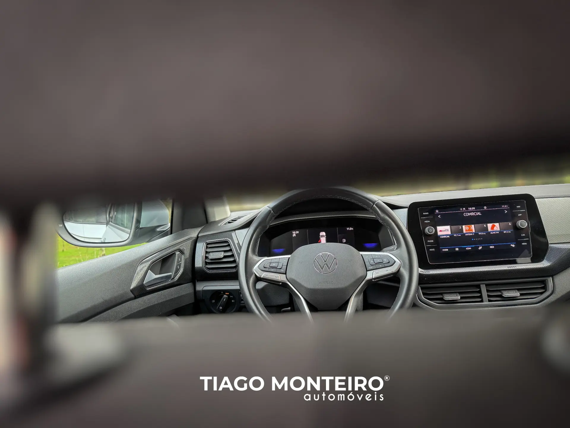 Volkswagen T-Cross 1.0 TSI Urban DSG Digital Cockpit Pro 38