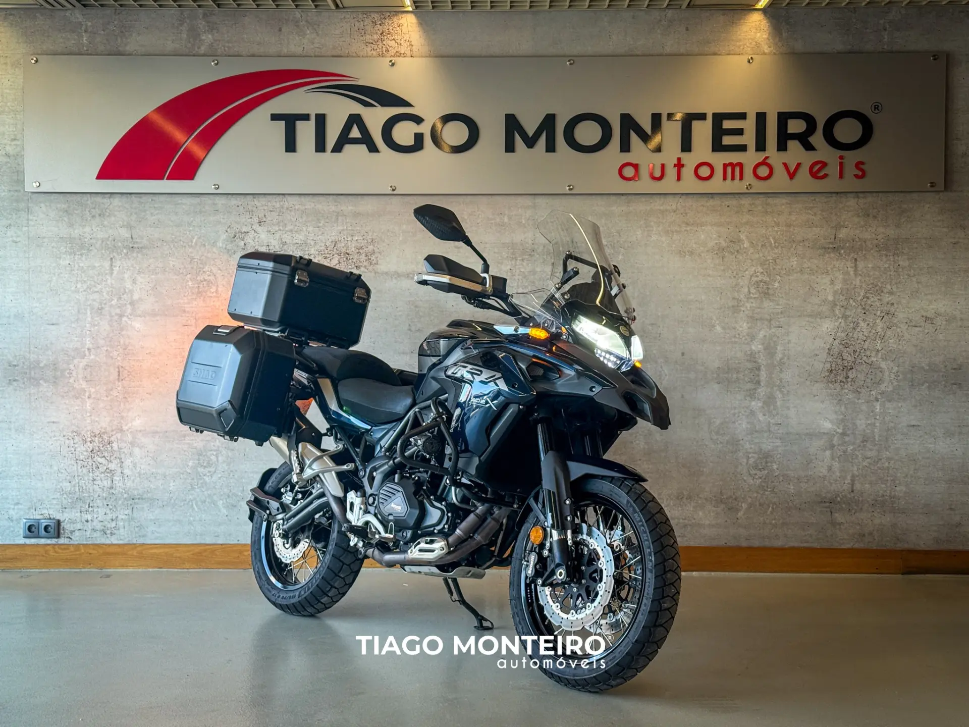 Benelli TRK 502 TRK 502X 32