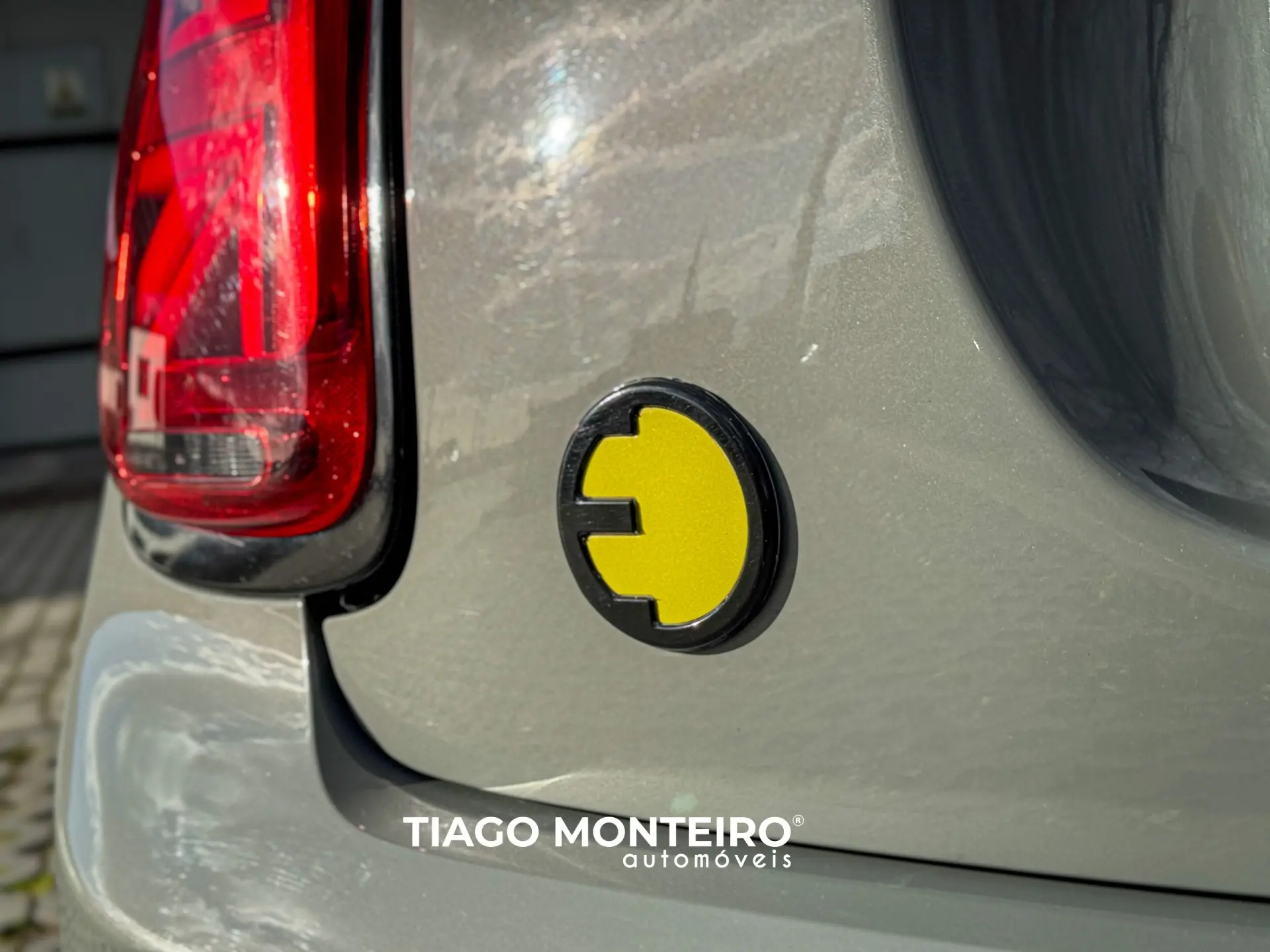 MINI 3 Portas Cooper SE Premium P. Yours 15