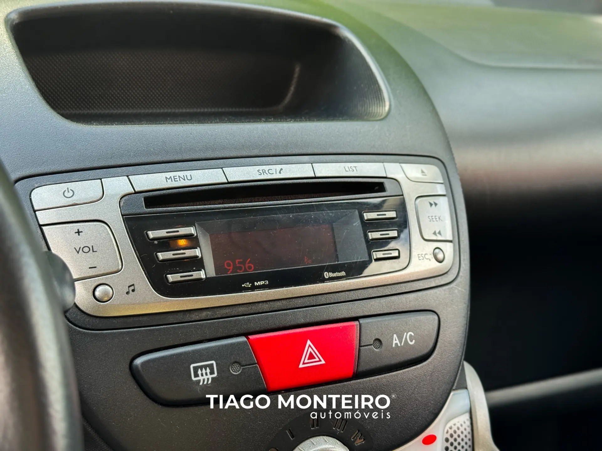 Peugeot 107 1.0 SE Envy 21