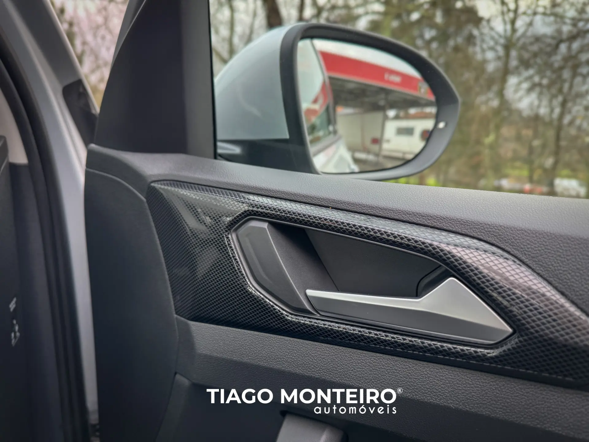 Volkswagen T-Cross 1.0 TSI Urban DSG Digital Cockpit Pro 46