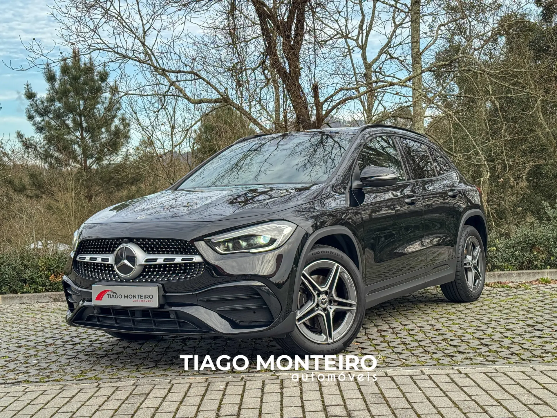 Mercedes-Benz GLA 250 e AMG Line 13