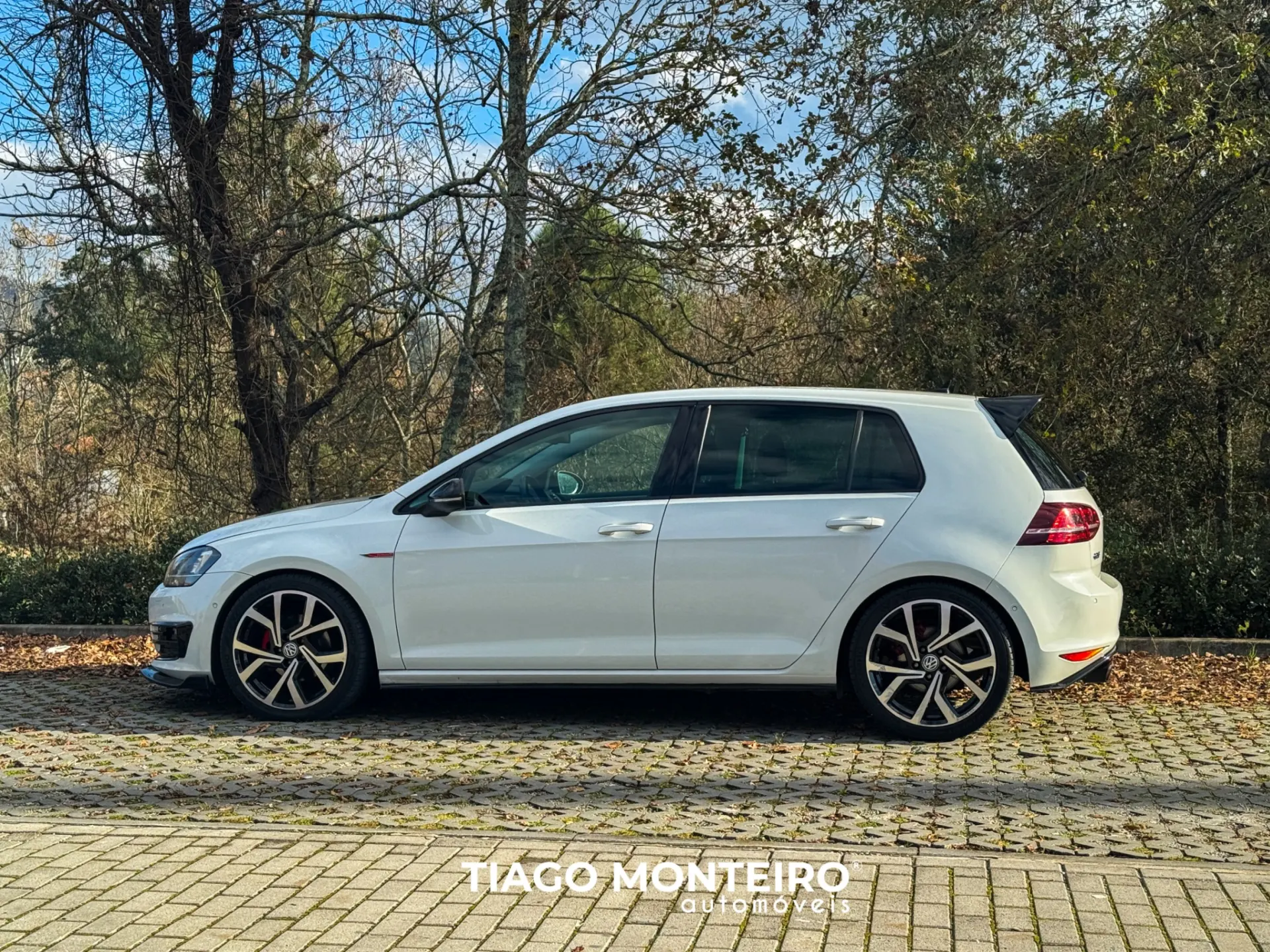 Volkswagen Golf 1.6 TDi BlueMotion Trendline 4