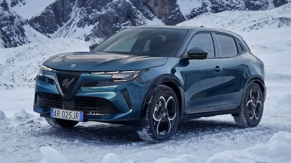 Alfa Romeo Junior 1.2 Intensa eDCT6 3