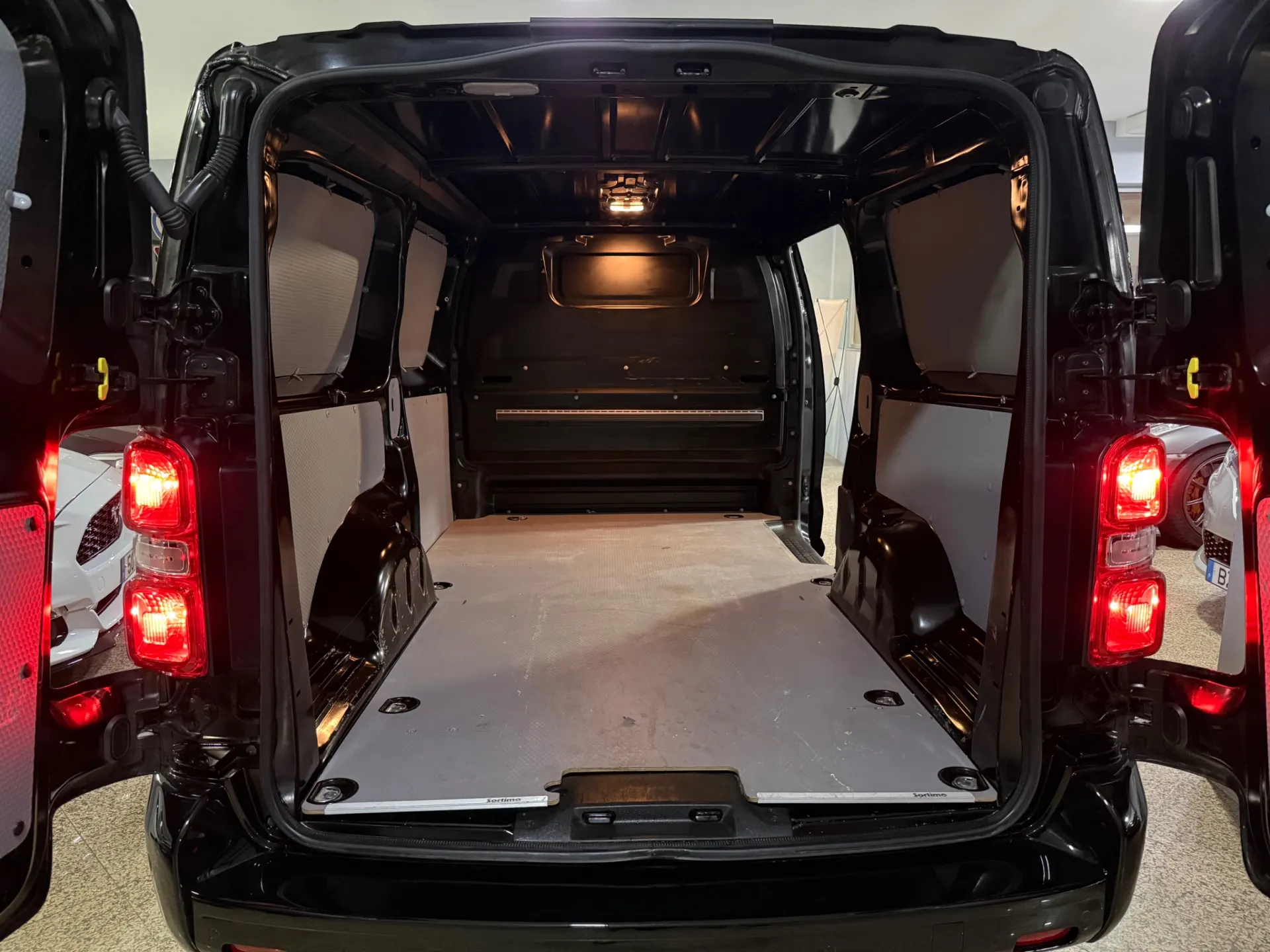 Citroën Jumpy 2.0 BlueHDi XL EAT8 20