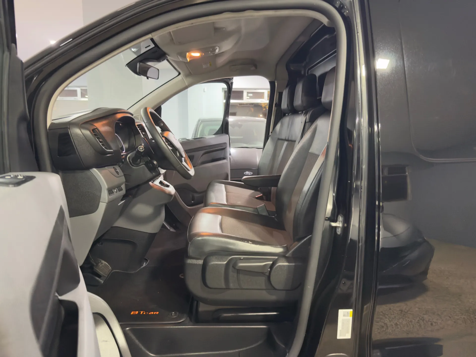 Citroën Jumpy 2.0 BlueHDi XL EAT8 6