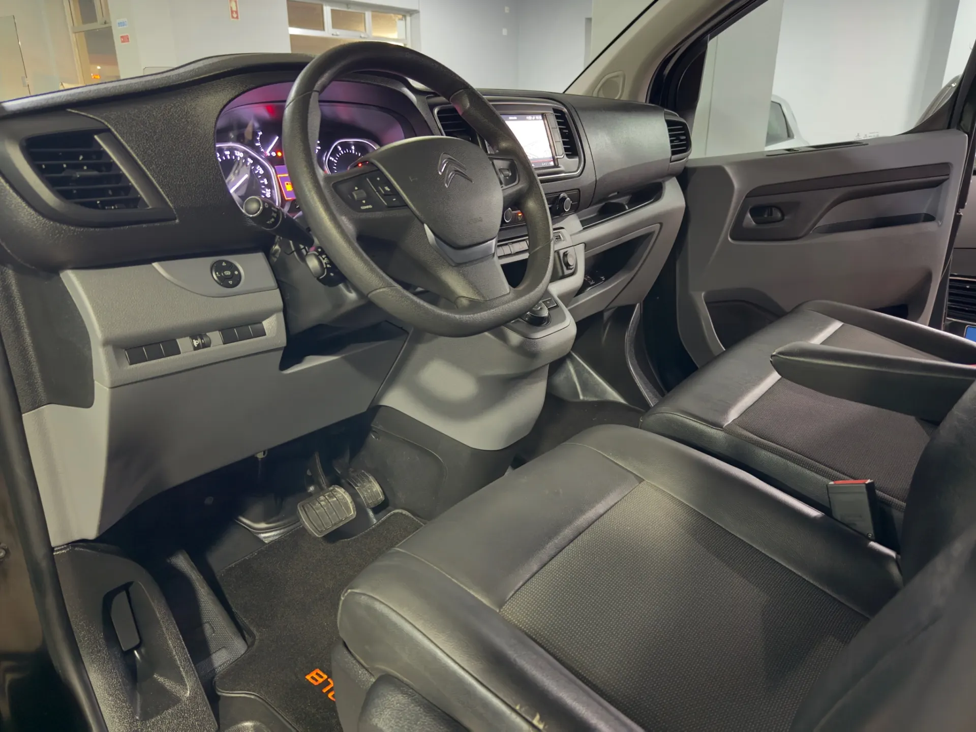 Citroën Jumpy 2.0 BlueHDi XL EAT8 7