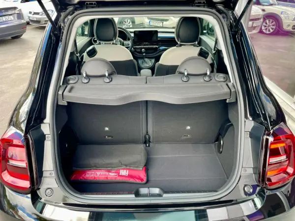 Fiat 500 1.0 Hybrid Icon 11