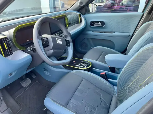 Fiat Grande Panda 1.2 Hybrid Icon eDCT 9
