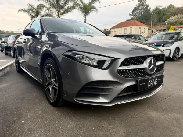 Mercedes-Benz A 250 e AMG Line 3