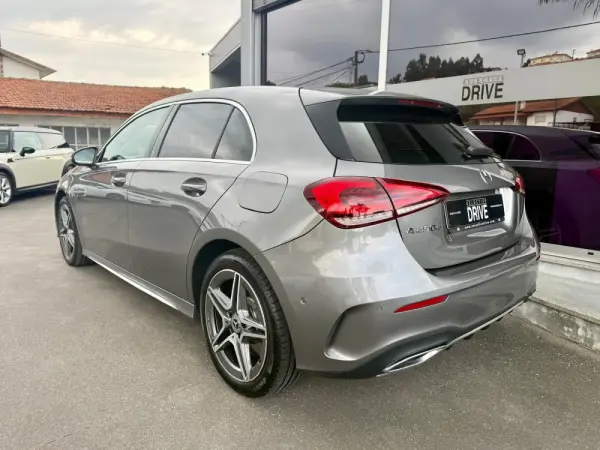 Mercedes-Benz A 250 e AMG Line 6