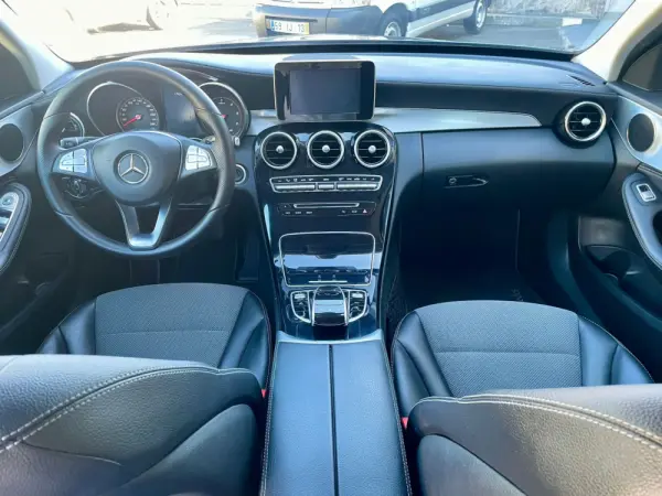Mercedes-Benz C 220 (BlueTEC) d Station 7G-TRONIC Avantgarde 8