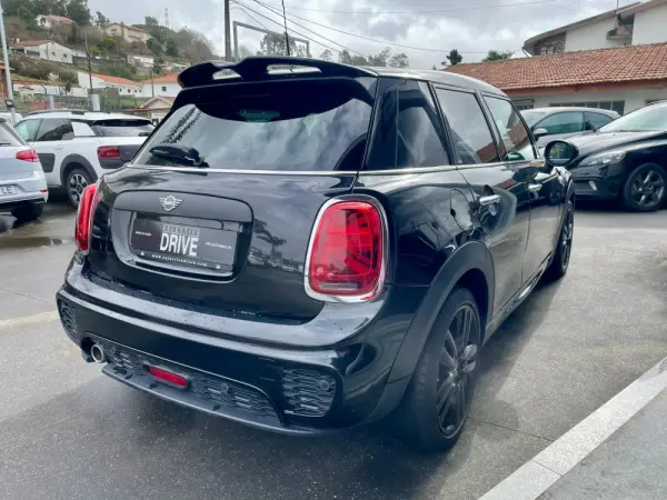 MINI 5 Portas One D 4
