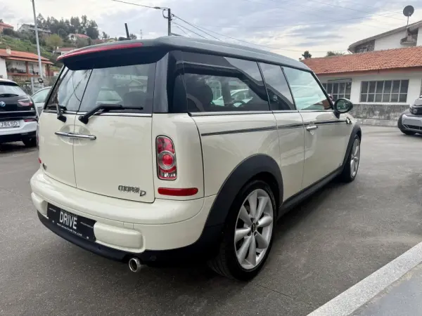 MINI Clubman Cooper D 4