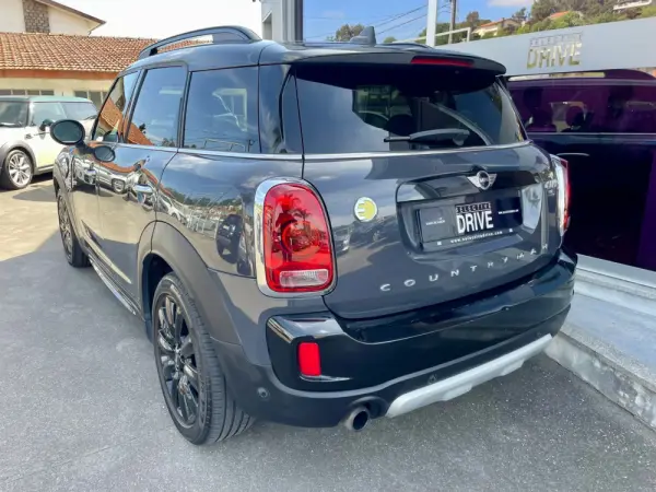 MINI Countryman Cooper SE ALL4 Auto 6