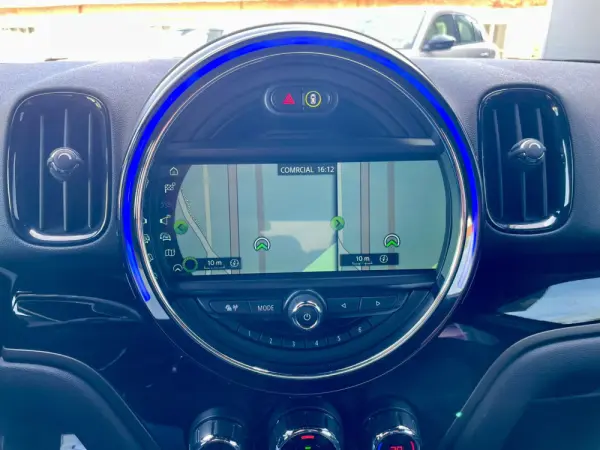 MINI Countryman Cooper SE ALL4 Auto 13
