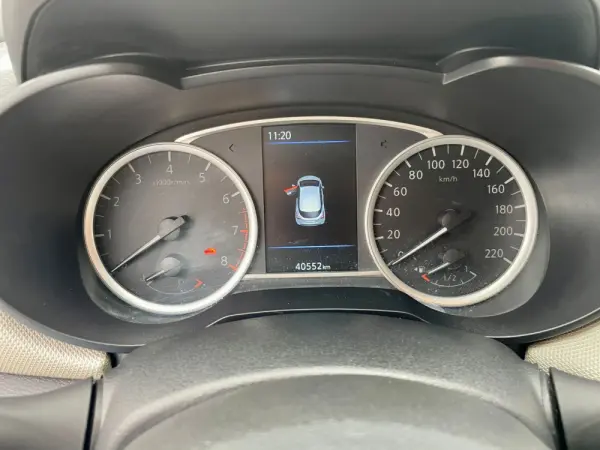 Nissan Micra 1.0 IG-T N-Connecta 11