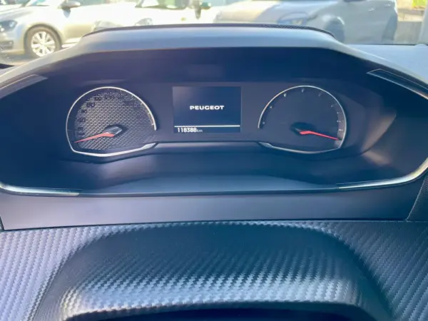 Peugeot 208 1.2 PureTech Active 12