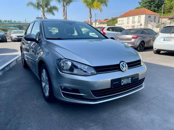 Volkswagen Golf 1.2 TSi Confortline 3
