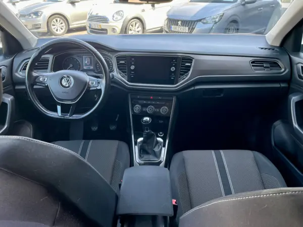 Volkswagen T-Roc 1.0 TSI Style 8