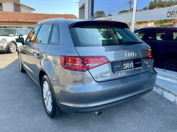 Audi A3 Sportback 1.6 TDI Attraction Ultra 6