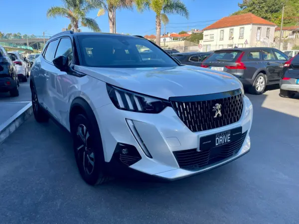Peugeot 2008 1.2 PureTech GT Line 3