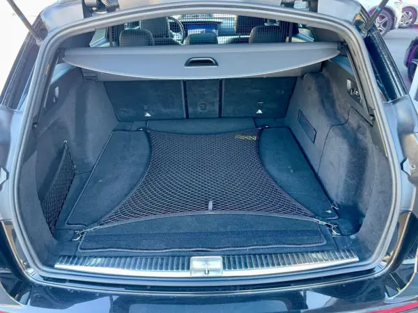 Mercedes-Benz E 300 d AMG Line 11