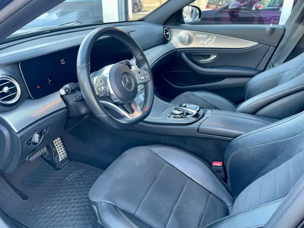 Mercedes-Benz E 300 d AMG Line 8