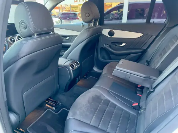 Mercedes-Benz GLC 200 4Matic 9G-TRONIC Edition AMG Line 10