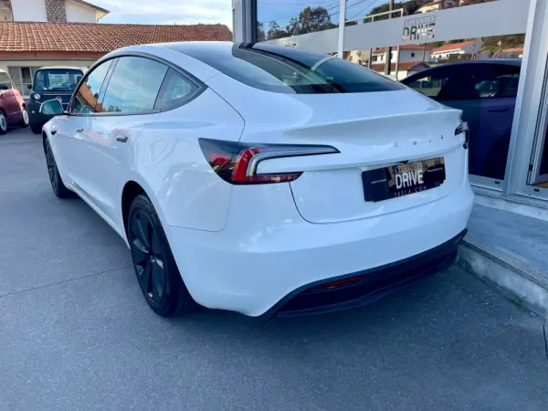 Tesla Model 3 Tração Traseira Premium 6