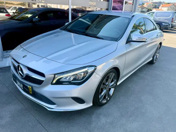 Mercedes-Benz CLA 180 d Urban 1