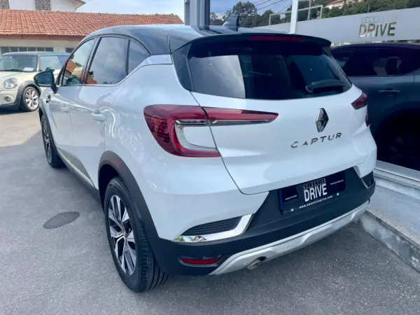 Renault Captur 1.0 TCe Exclusive Bi-Fuel 6