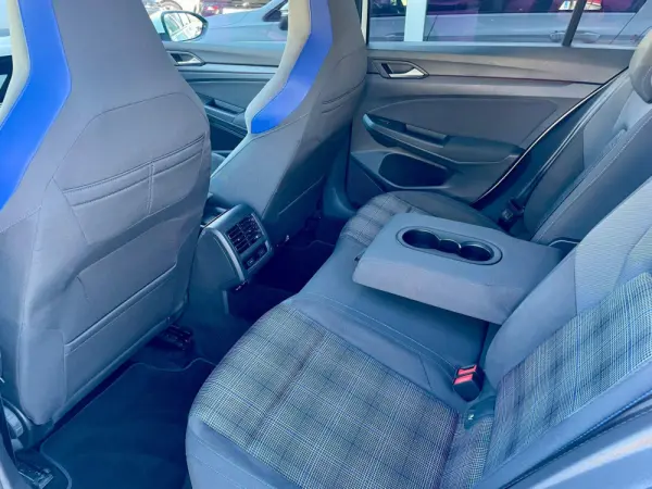Volkswagen Golf 1.4 GTE Plug-in-Hybrid DSG 10