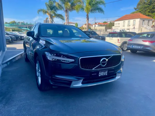 Volvo V90 Cross Country 2.0 D4 AWD 3