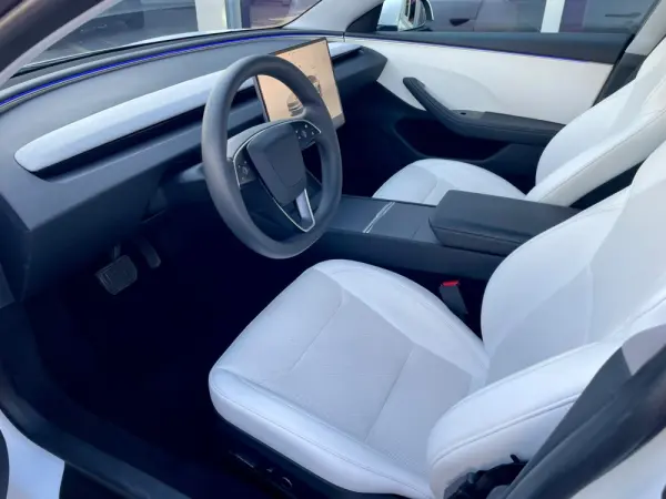 Tesla Model 3 Tração Traseira Premium 8