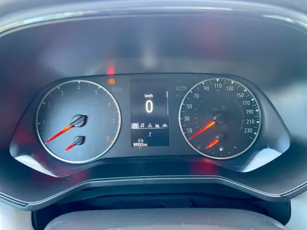 Renault Clio 1.0 TCe Evolution Bi-Fuel 12