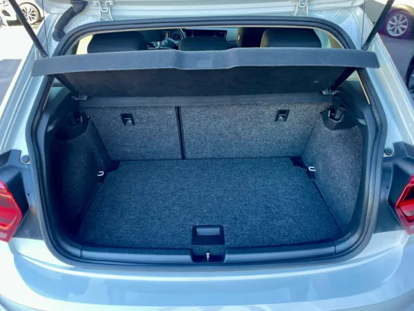 Volkswagen Polo 1.0 TSI Confortline 11