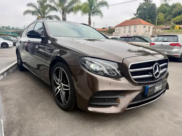 Mercedes-Benz E 220 d AMG Line 3
