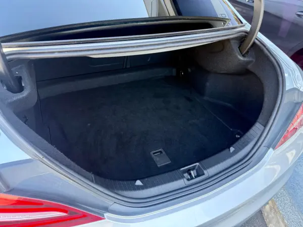 Mercedes-Benz CLA 180 d Urban 11