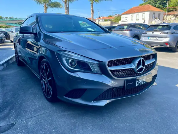 Mercedes-Benz CLA 180 d Shooting Brake Urban 3