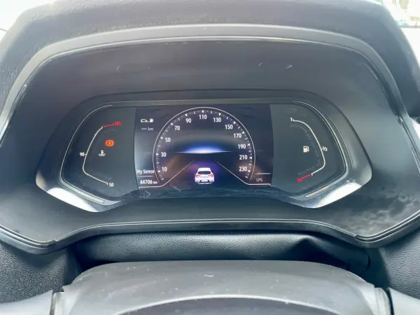 Renault Captur 1.0 TCe Exclusive Bi-Fuel 12