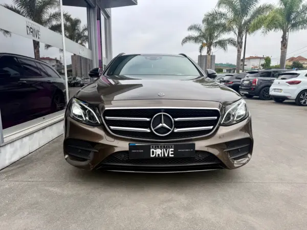 Mercedes-Benz E 220 d AMG Line 2