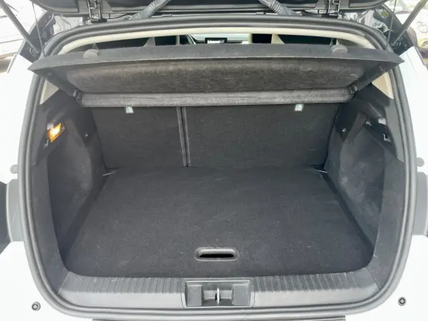 Renault Captur 1.0 TCe Exclusive Bi-Fuel 11