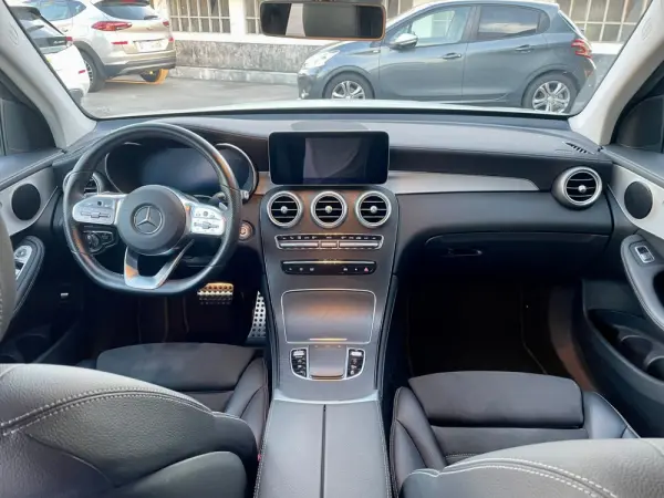 Mercedes-Benz GLC 200 4Matic 9G-TRONIC Edition AMG Line 8