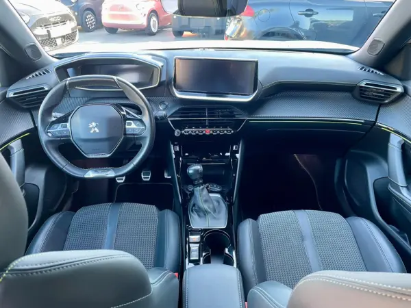 Peugeot 2008 1.2 PureTech GT Line 7